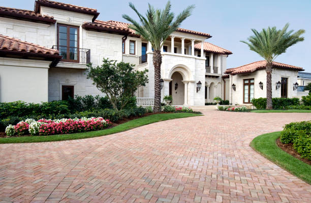 Best Custom Driveway Pavers  in Oakwood, IL